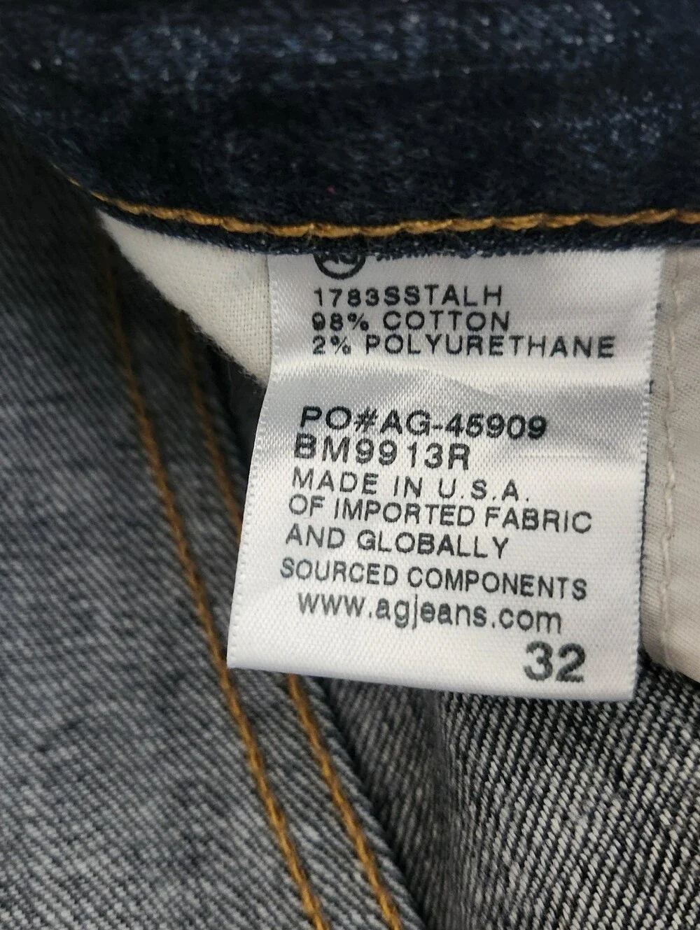 Mens AG jeans Dark Blue. Second Pics Color. Size 32 X 33